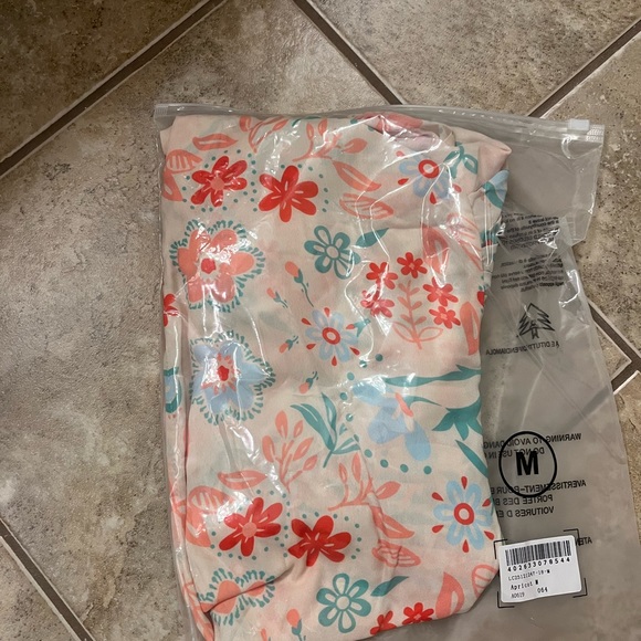 Floral flowy blouse - Picture 2 of 2